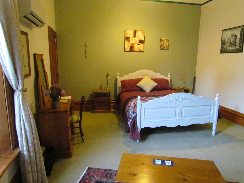 Ugbrooke Country Estate Hotell Lower Dashwood Eksteriør bilde