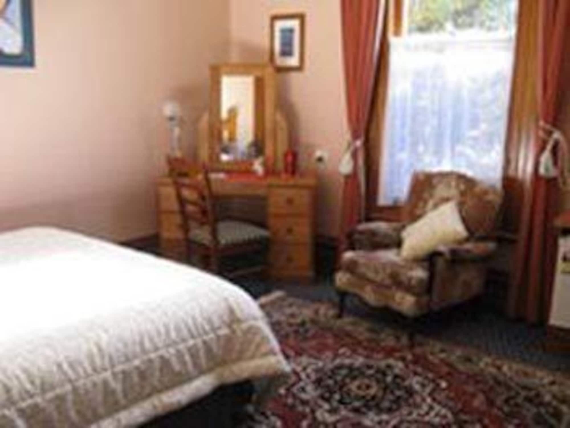Ugbrooke Country Estate Hotell Lower Dashwood Eksteriør bilde